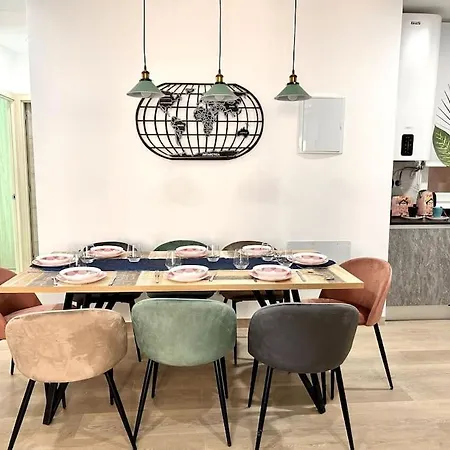 Lujo Proyector, Maquina Arcade, Wifi Y Patinetes *