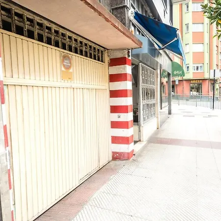 Lujo Proyector, Maquina Arcade, Wifi Y Patinetes * Oviédo
